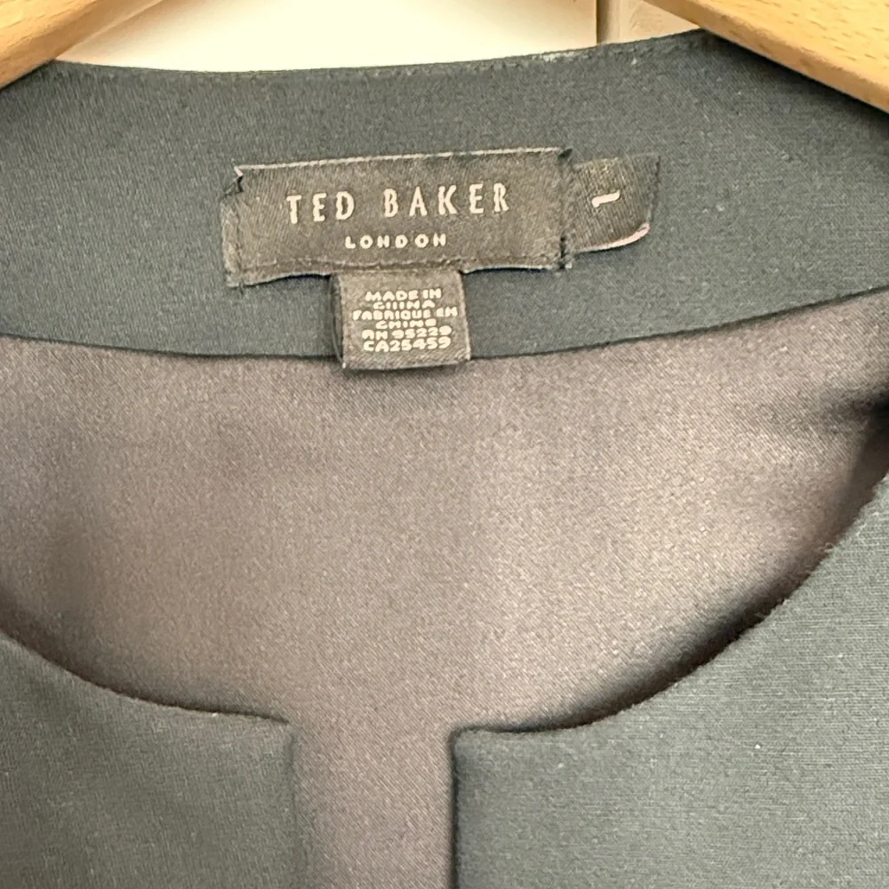 Ted Baker ‘Jamthun’ Zip Peplum Sheath Dress